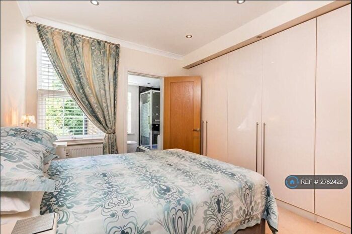 4 Bedroom Semi Detached House To Rent In Newbury Road, Bromley, BR2