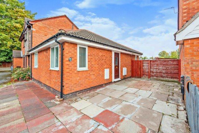 2 Bedroom Bungalow To Rent In Crammond Close, Manchester, M40