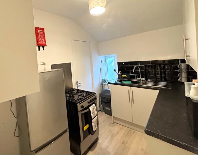 1 Bedroom Flat To Rent In Holton Road, Barry, CF63
