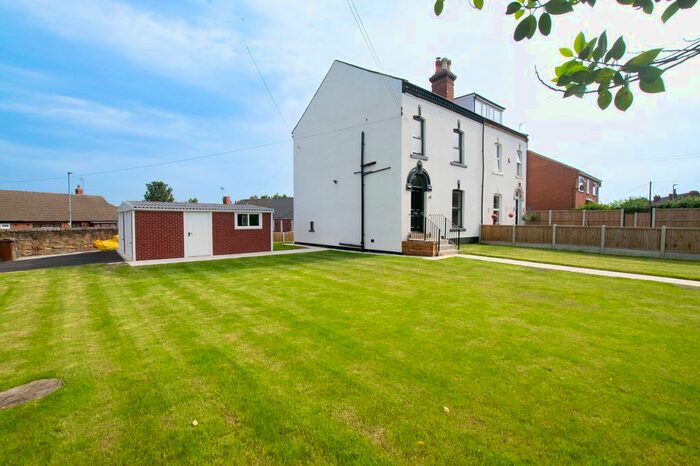 4 Bedroom Semi-Detached House For Sale In Leeds Road, Methley, Leeds, LS26