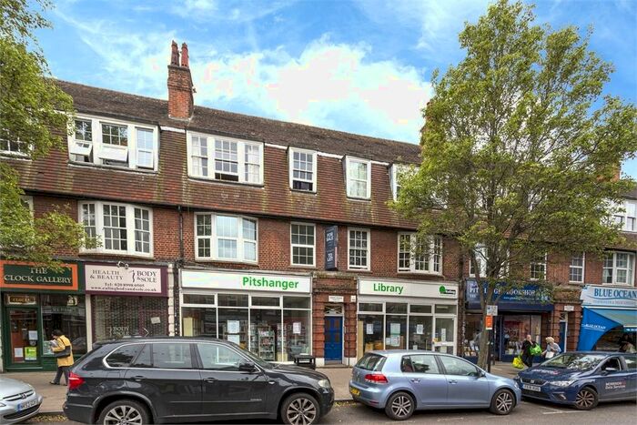 3 Bedroom Flat To Rent In Kenmure Mansions, Pitshanger Lane, Ealing W5