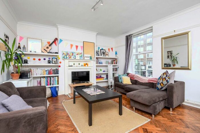 4 Bedroom Flat To Rent In Broadlands Avenue, London, SW16