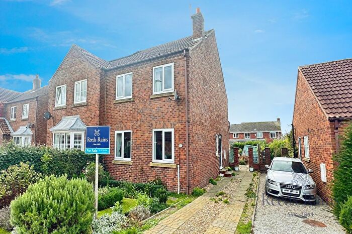 3 Bedroom Semi Detached House For Sale In Manor Drive, North Duffield, Selby, North Yorkshire, YO8