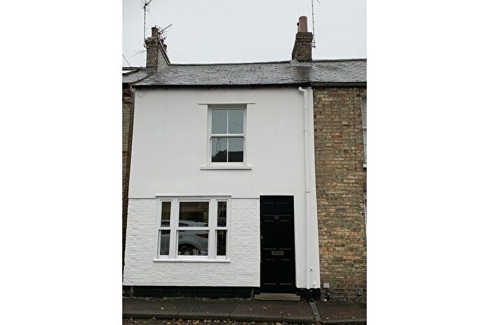 2 Bedroom Terraced House To Rent In Springfield Road, Chesterton Road Area, Cambridge, CB4