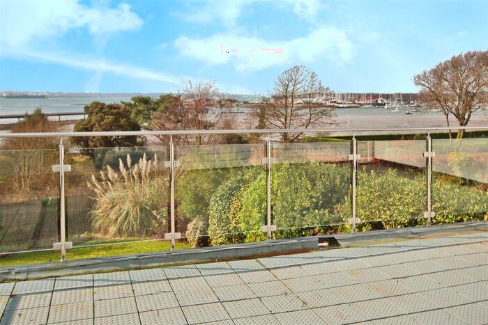 3 Bedroom Semi-Detached House To Rent In Newtown Road, Warsash, Southampton, SO31