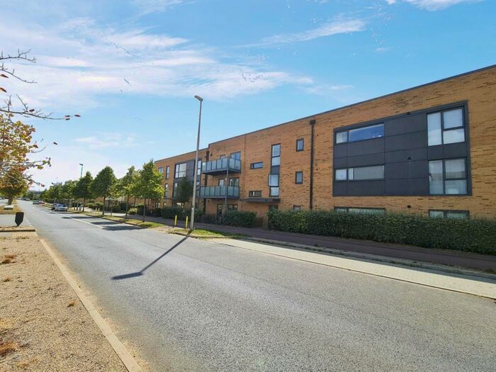 2 Bedroom Flat For Sale In Newport Road, Milton Keynes, MK10