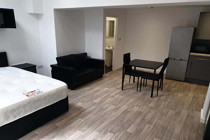 1 Bedroom Apartment To Rent In North Sherwood Street, NG1