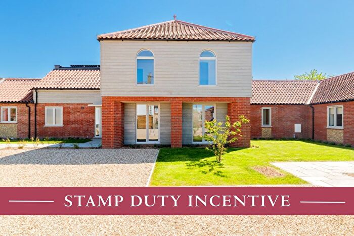5 Bedroom Terraced House For Sale In Lower Farm Mews, Tittleshall, PE32
