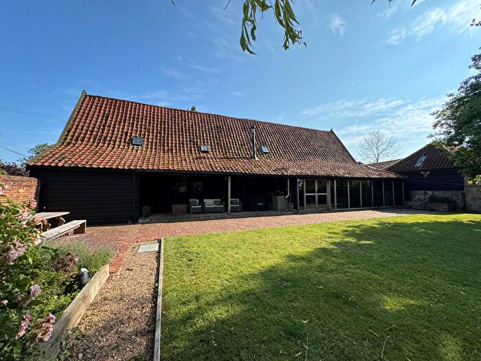 5 Bedroom Barn Conversion For Sale In Winfarthing Road, Banham, Norwich, NR16