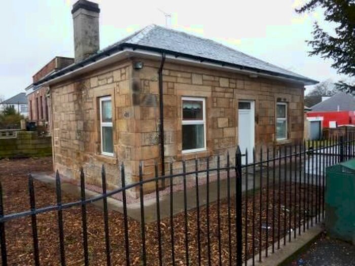 2 Bedroom Town House To Rent In Ledi Road, Giffnock, Glasgow G43