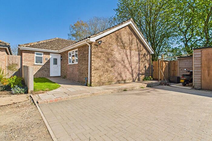 3 Bedroom Detached Bungalow For Sale In Meadow Acre, Norton, IP31