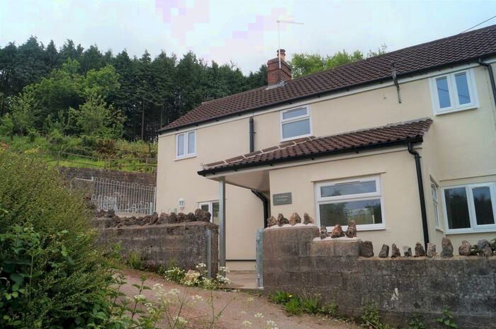 2 Bedroom Cottage To Rent In Gurney Slade, BA3