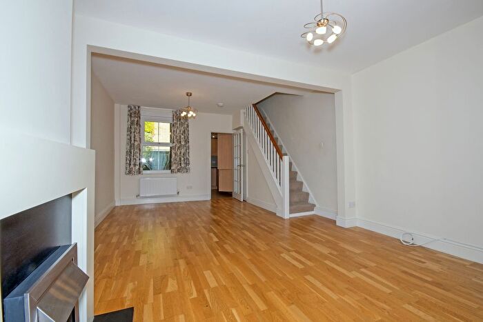 2 Bedroom Terraced House To Rent In Albert Street, Oxford, OX2