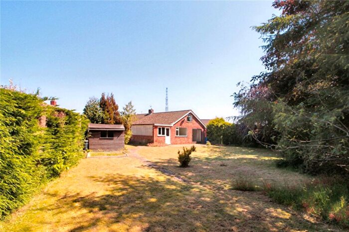 3 Bedroom Bungalow For Sale In Carol Close, Stoke Holy Cross, Norwich, Norfolk, NR14