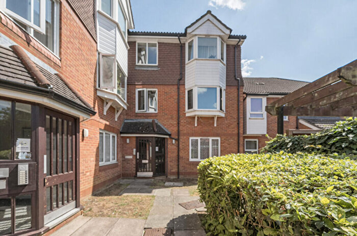 2 Bedroom Apartment For Sale In Church Road, Mitcham, CR4