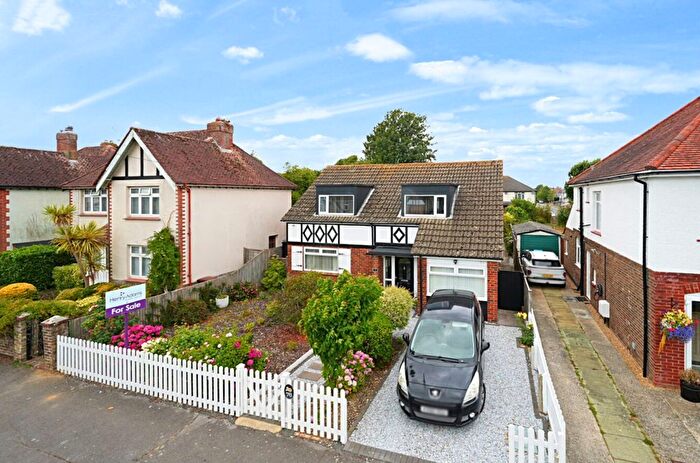 4 Bedroom Detached House For Sale In Hillsboro Road, Bognor Regis, PO21