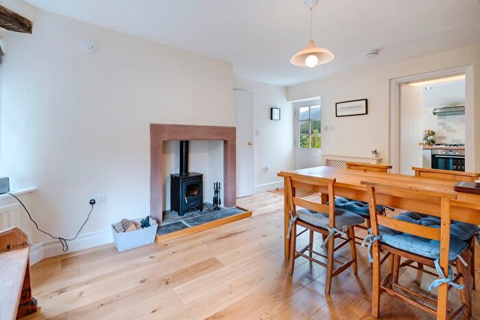 2 Bedroom Cottage For Sale In Toll Bar Cottage, Chestnut Hill, CA12