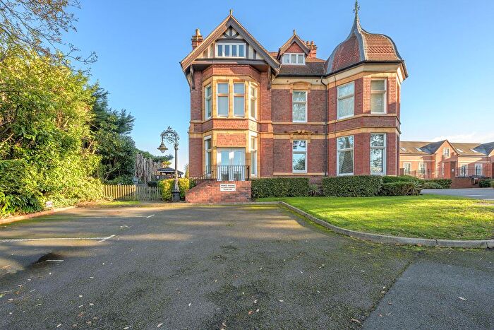 1 Bedroom Flat For Sale In Westhill Lodge, Hagley Road, Stourbridge, DY8