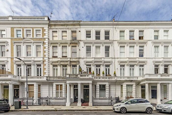 Studio To Rent In Charleville Road, West Kensington, W14