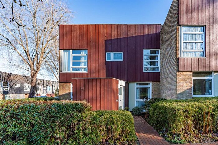 3 Bedroom End Terrace House For Sale In Knights Croft, New Ash Green, DA3