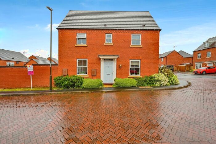 3 Bedroom Detached House For Sale In Ashton Close, Ashbourne, DE6