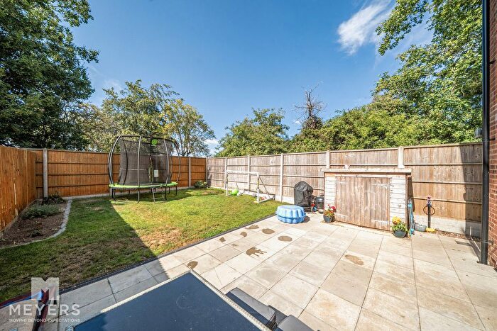 3 Bedroom Semi-Detached House For Sale In Arnhem Close, Corfe Mullen, BH21