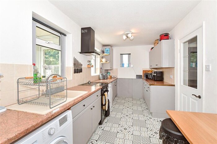 3 Bedroom Semi-detached House For Sale In Adelaide Road, Eythorne, Dover, Kent, CT15