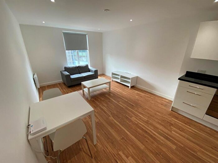 1 Bedroom Apartment To Rent In The Exchange, Elmira Way, Salford, X1