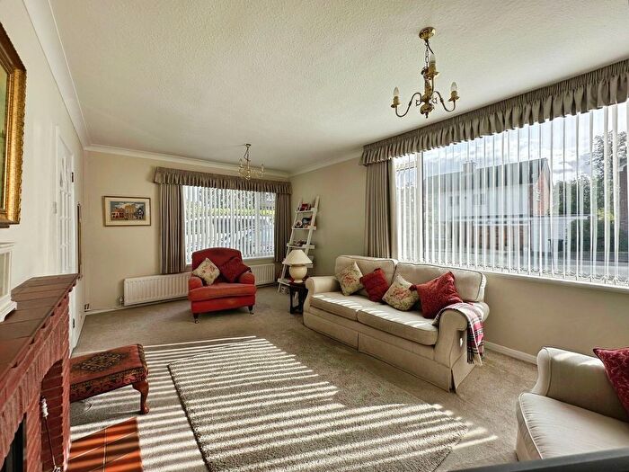 4 Bedroom Detached House For Sale In Canford Crescent, Codsall, Codsall, Wolverhampton, WV8