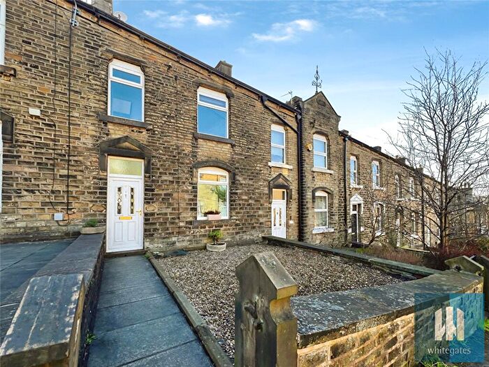 3 Bedroom Terraced House For Sale In Spark Street, Longwood, Huddersfield, HD3