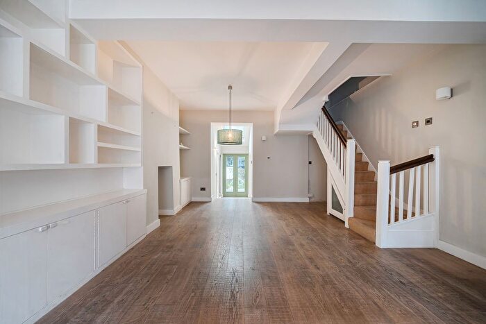 4 Bedroom Terraced House For Sale In Rommany Road, London, SE27