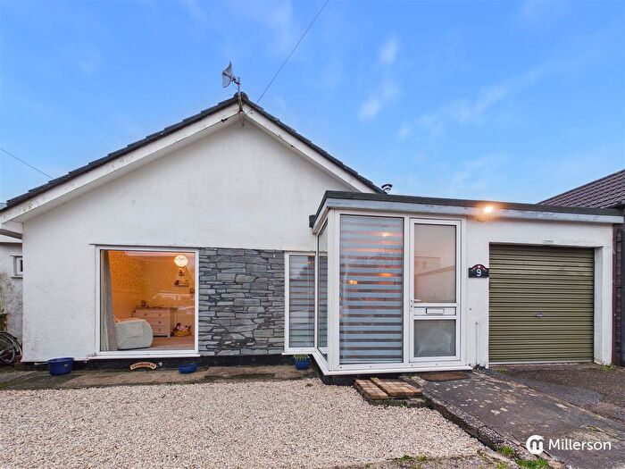 2 Bedroom Semi Detached Bungalow For Sale In Mount Ambrose, Redruth, TR15