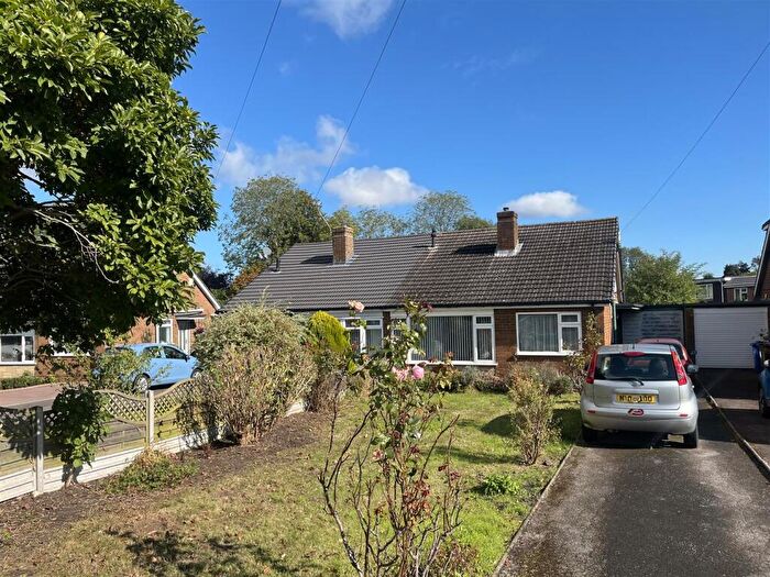 4 Bedroom Semi-Detached House For Sale In Brookside Road, Barton Under Needwood, Burton-On-Trent, DE13