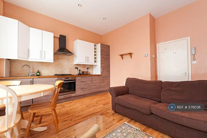 2 Bedroom Flat To Rent In Mildmay Grove South, London, N1
