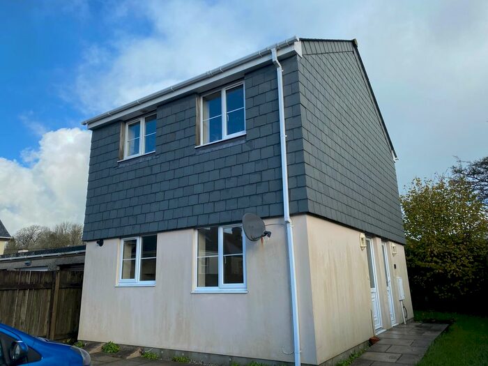 1 Bedroom Flat To Rent In Flat, Victoria Court, Station Road, Liskeard, PL14