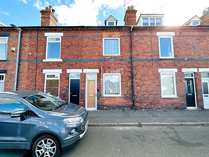 3 Bedroom Terraced House For Sale In Newport Street, Goole, DN14