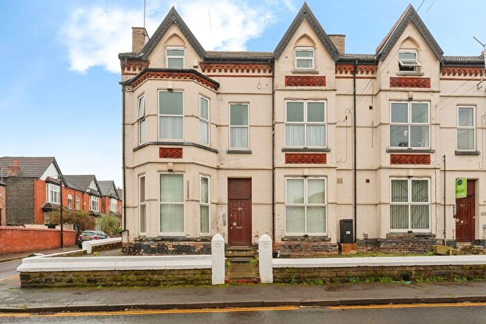 2 Bedroom Flat For Sale In Grange Road West, Prenton, CH43