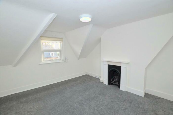1 Bedroom Apartment To Rent In Waldegrave Road, London, SE19