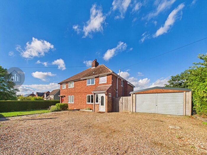 3 Bedroom Semi-Detached House For Sale In Nethergate Street, Hopton, IP22