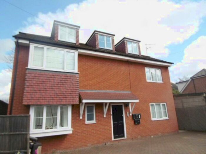 1 Bedroom Apartment To Rent In Lemsford Road, Hatfield, AL10