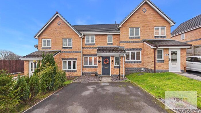 3 Bedroom Town House For Sale In Sims Close, Ramsbottom, Bury, BL0