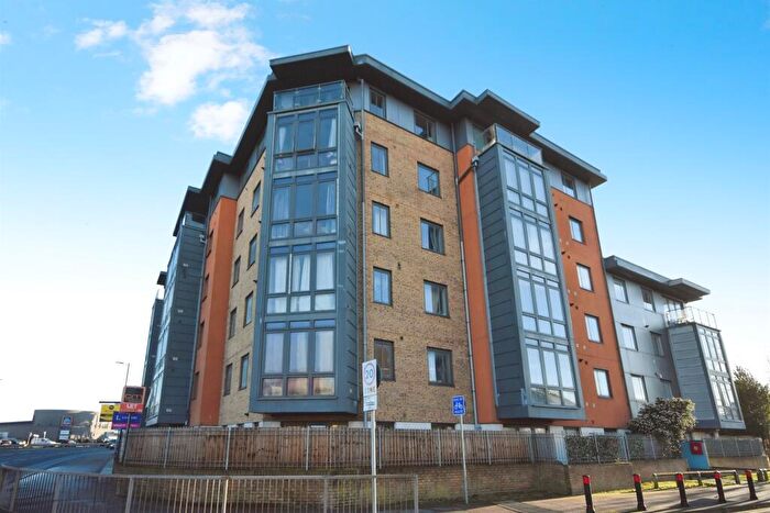 1 Bedroom Flat For Sale In Lynmouth Avenue, Chelmsford, CM2
