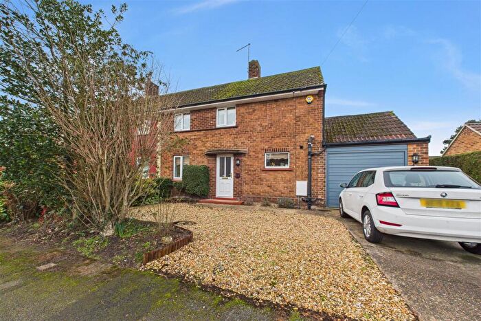 3 Bedroom House For Sale In Warwick Road, Balderton, Newark, NG24