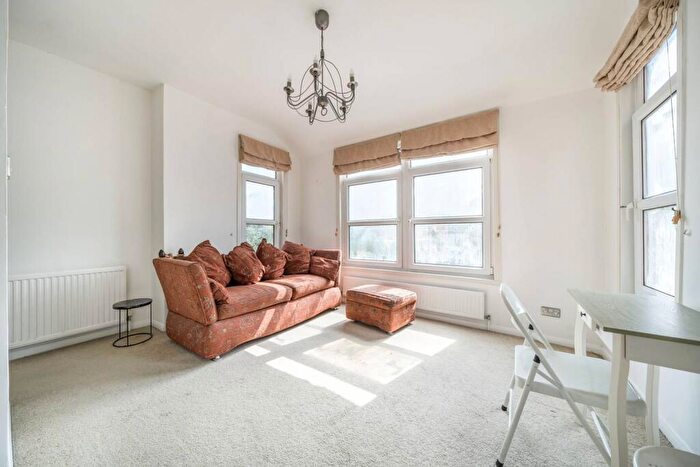 1 Bedroom Flat To Rent In Church Road, Crystal Palace, London, SE19