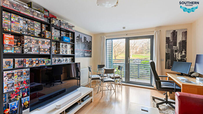 2 Bedroom Flat For Sale In Elder Road, West Norwood, London, SE27