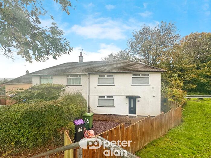 3 Bedroom End Of Terrace House For Sale In Greenwood Avenue, Pontnewydd, Cwmbran, NP44