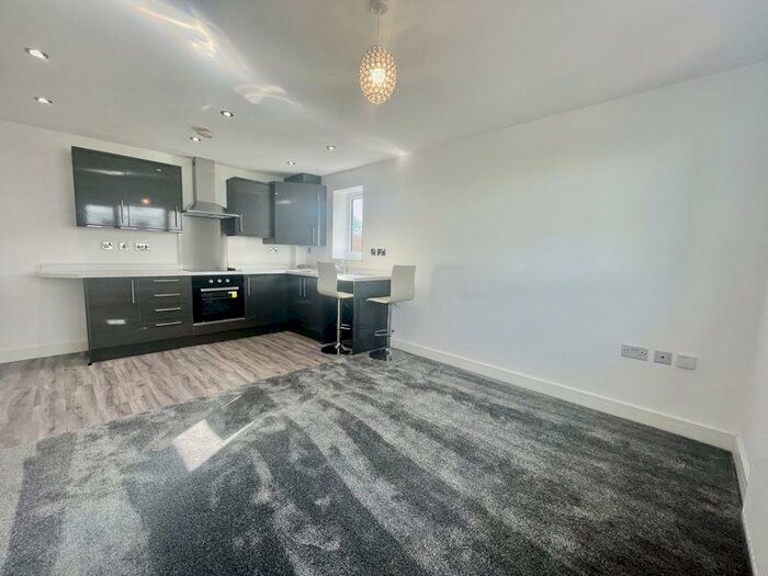 2 Bedroom Flat To Rent In Lostock Court, Lostock Lane, Bolton, Lancashire., BL6