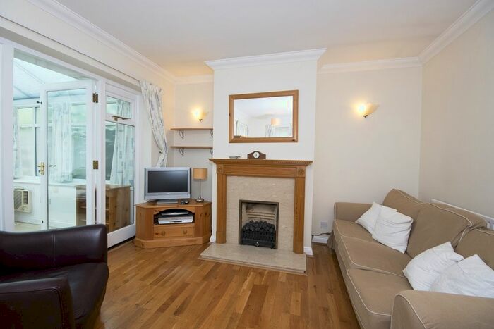 2 Bedroom Semi-Detached House To Rent In Banbury Road, Oxford, OX2