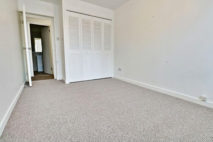 1 Bedroom Flat To Rent In Whitehaven Close, Bromley, BR2
