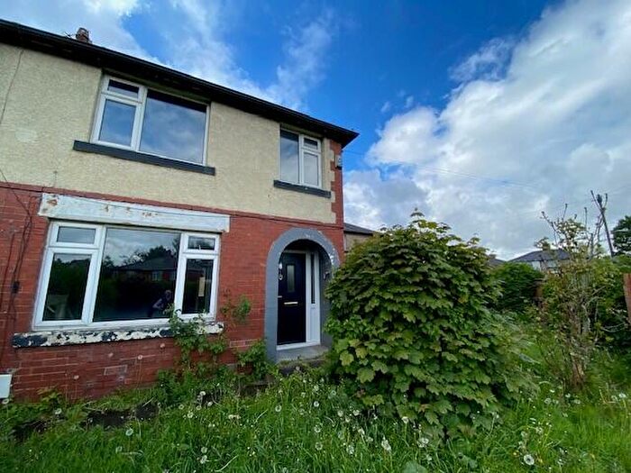 3 Bedroom Semi-Detached House For Sale In Lupin Avenue, Farnworth, Bolton, Greater Manchester, BL4